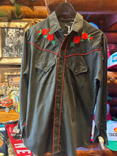 Load image into Gallery viewer, Vintage Rose Western Shirt, Med - Large
