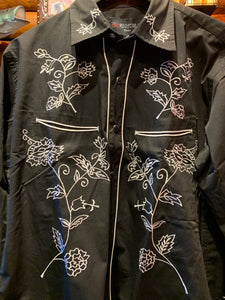 Red Star Rodeo. New Black & White Embroidered Western Shirt. Imported. Exclusive