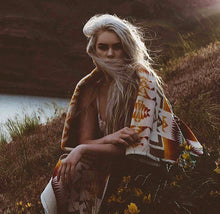 Load image into Gallery viewer, PENDLETON. CHIEF JOSEPH IVORY BLANKET, PORTLAND. FREE POST VALUED AT $28