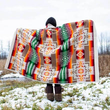 Load image into Gallery viewer, PENDLETON. CHIEF JOSEPH IVORY BLANKET, PORTLAND. FREE POST VALUED AT $28