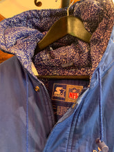 Load image into Gallery viewer, Starter Dallas Cowboys Medium Stadium Jacket