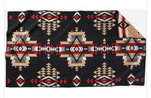 Load image into Gallery viewer, Pendleton Rock Point Saddle Blanket Black