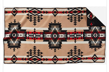 Load image into Gallery viewer, Pendleton Rock Point Saddle Blanket Black