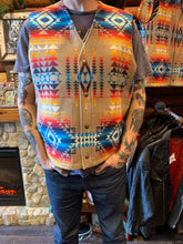 Load image into Gallery viewer, Pendleton Coho Pilot Rock Vest - Quilt Lining, Portland. Free Postage