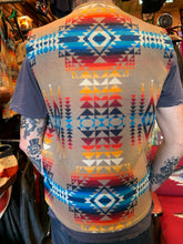 Load image into Gallery viewer, Pendleton Coho Pilot Rock Vest - Quilt Lining, Portland. Free Postage