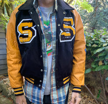 Load image into Gallery viewer, Vintage Texas College Jacket, Circa 1998-2001. XL (Made in USA). FREE POSTAGE