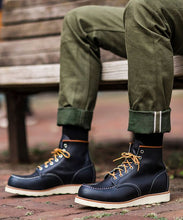 Load image into Gallery viewer, Red Wing 8849 Black Moc Prairie