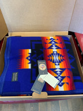 Load image into Gallery viewer, Pendleton Chief Joseph Sapphire Blanket.Portland, Oregon