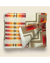 Load image into Gallery viewer, Pendleton Harding Tan & Ivory Blanket, Portland. FREE POSTAGE VALUED AT $28