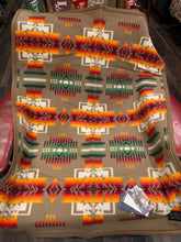 Load image into Gallery viewer, PENDLETON CHIEF JOSEPH CRIB / BABY / KID BLANKET KHAKI. FREE POSTAGE