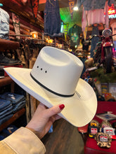 Load image into Gallery viewer, Straw Cattleman Cowboy Hat
