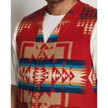 Load image into Gallery viewer, Pendleton Chief Joseph Red Snap Quilt Vest
