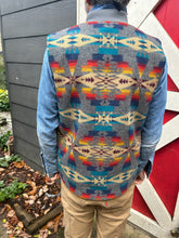 Load image into Gallery viewer, Pendleton Tuscon Grey Snap Vest
