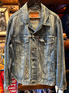 5. Vintage Levis Trucker Jacket Midfade, XL