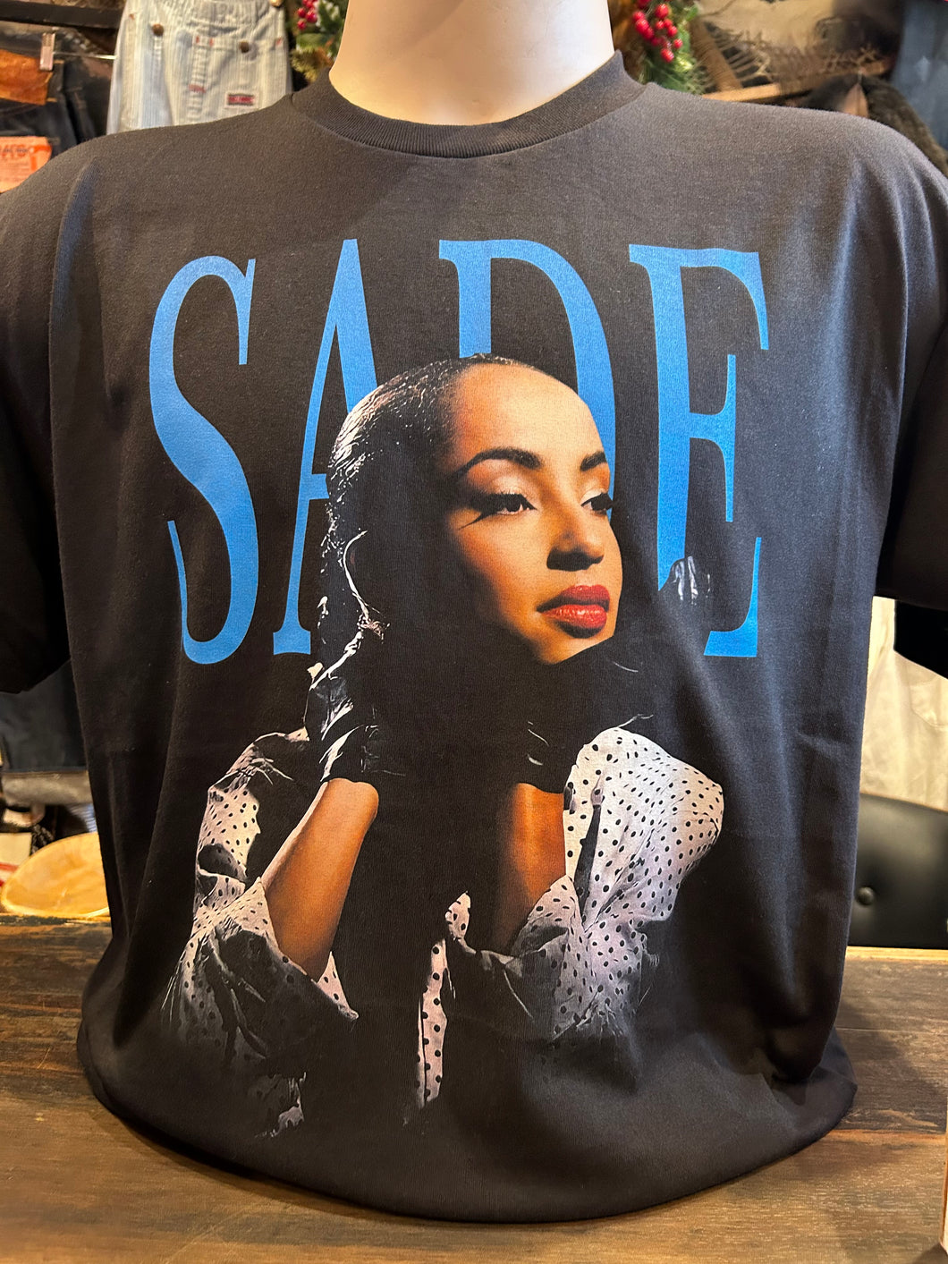 Sade Tee