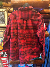 Load image into Gallery viewer, Vintage Woolrich Heavy Flannel, Large
