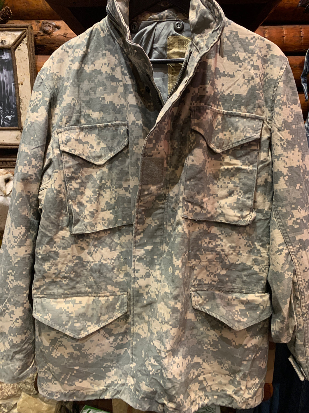 23. Vintage US Army M-65 Digital Camo Field Jacket, Medium Regular