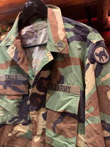 34. Vintage US Army Shirt (Lightweight Jacket), Medium Long Fits Like Large