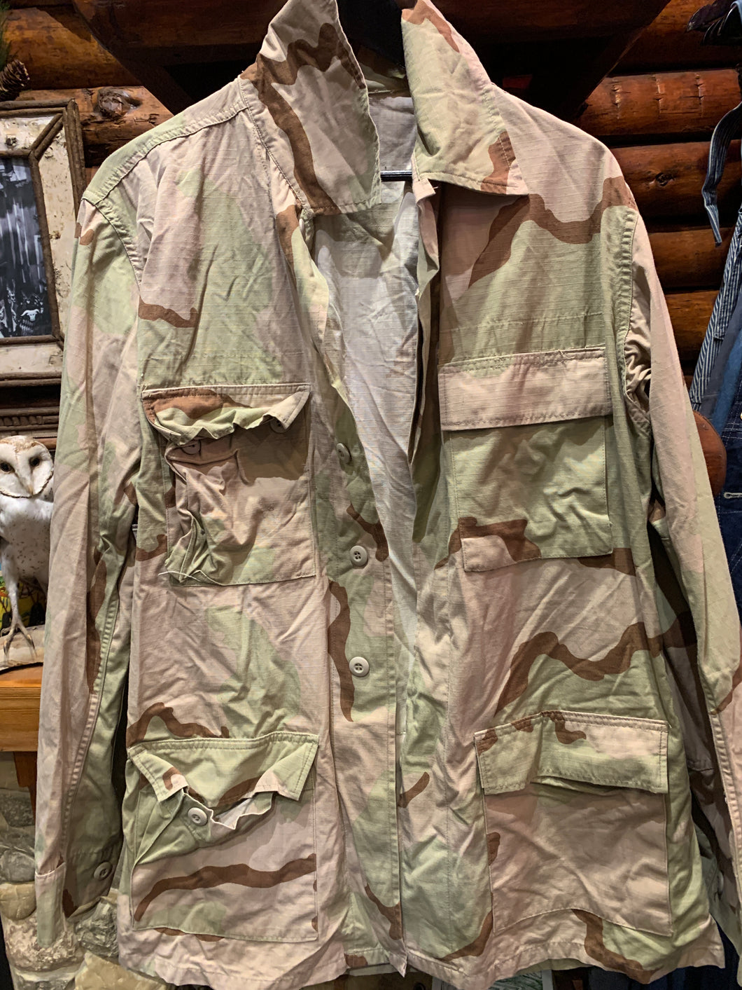 36. Vintage US Army Shirt (Lightweight Jacket) Desert Camo, Medium XL Long