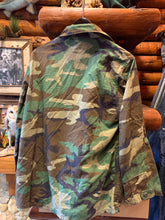 Load image into Gallery viewer, 49. Vintage US Army Shirt (Lightweight Jacket), Medium Regular
