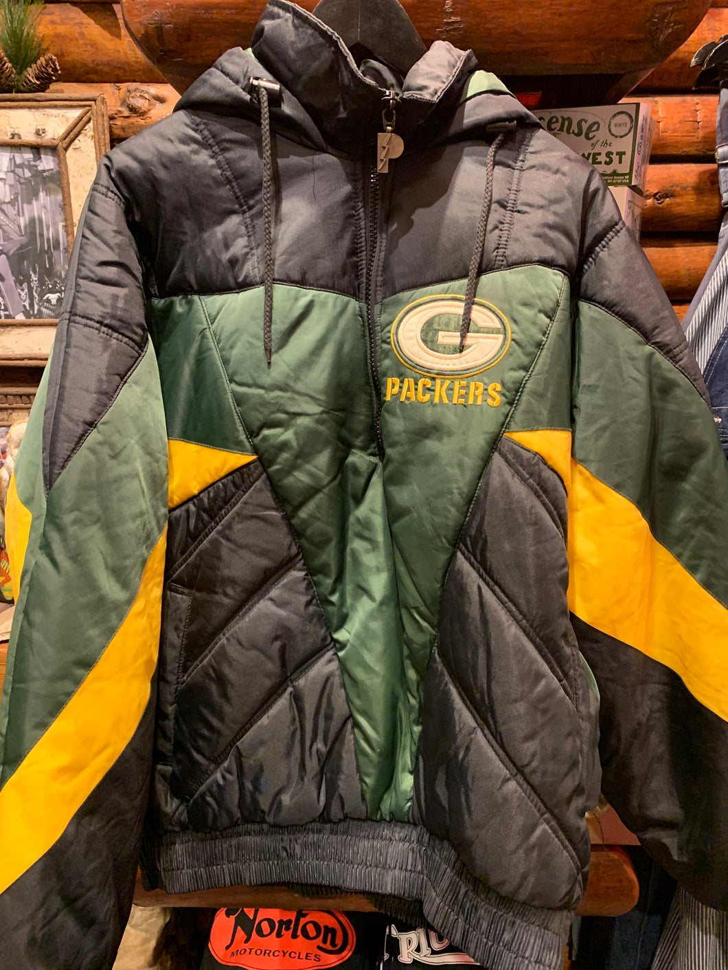 Vintage Greenbay Packers Pro Layer Puffer Jacket, Large. FREE POSTAGE