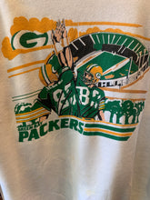 Load image into Gallery viewer, Vintage 80s Rare Design Greenbay Packers, S-M

