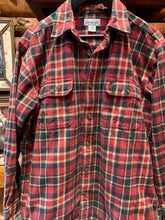Load image into Gallery viewer, Vintage Carhartt Rust Thick Heavyweight Flannel Shirt, Medium
