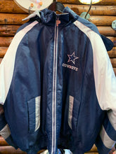 Load image into Gallery viewer, Pro Player Dallas Cowboys Vintage Large Jacket Zip Off Hood
