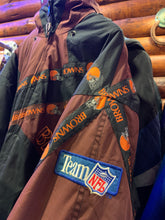 Load image into Gallery viewer, Super rare &amp; extra detailed Cleveland Browns Pro Player Stadium Jacket XL.
