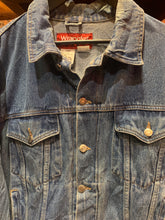 Load image into Gallery viewer, Vintage Wrangler Denim Trucker Jacket, Large
