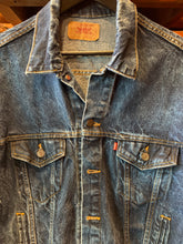 Load image into Gallery viewer, 7. Vintage Levis Dark Trucker Denim Jacket, Large
