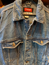 Load image into Gallery viewer, Vintage Wrangler Denim Jacket, Medium
