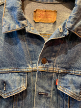 Load image into Gallery viewer, 15. Vintage Levis Trucker Denim Jacket, Small
