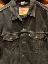 Load image into Gallery viewer, Vintage Black Levis Denim Trucker Jacket, Large
