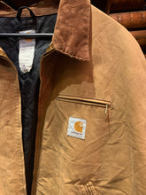 Load image into Gallery viewer, Vintage Carhartt Quilt LIned Detroit, L-XL
