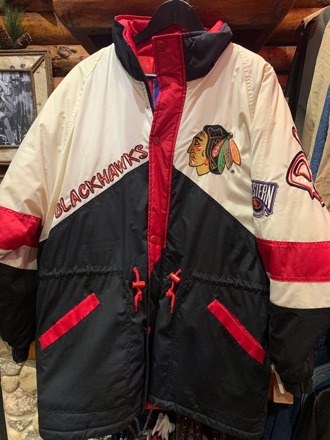 13. Vintage Blackhawks Pro Player Jacket. Medium
