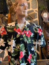 Load image into Gallery viewer, Authentic Hawaiian Shirt 5. Hibiscus Black. Imported from Honolulu
