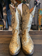 Load image into Gallery viewer, 43. Vintage Nocona Full Snakeskin Exotic Very Rare Boots. 9d
