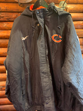Load image into Gallery viewer, Chicago Bears, Reebok Pro Line Stadium Jacket. XL. FREE POSTAGE
