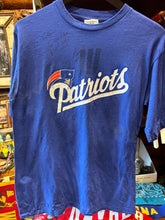 Load image into Gallery viewer, Vintage Autographed Patriots Adidas, L-XL

