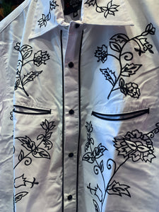 Red Star Rodeo White & Black Flower Embroidery Western Shirt