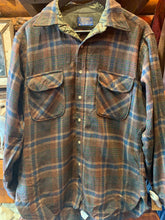 Load image into Gallery viewer, Vintage Pendleton, Oregon Wool Plaid Shirt, M-Large
