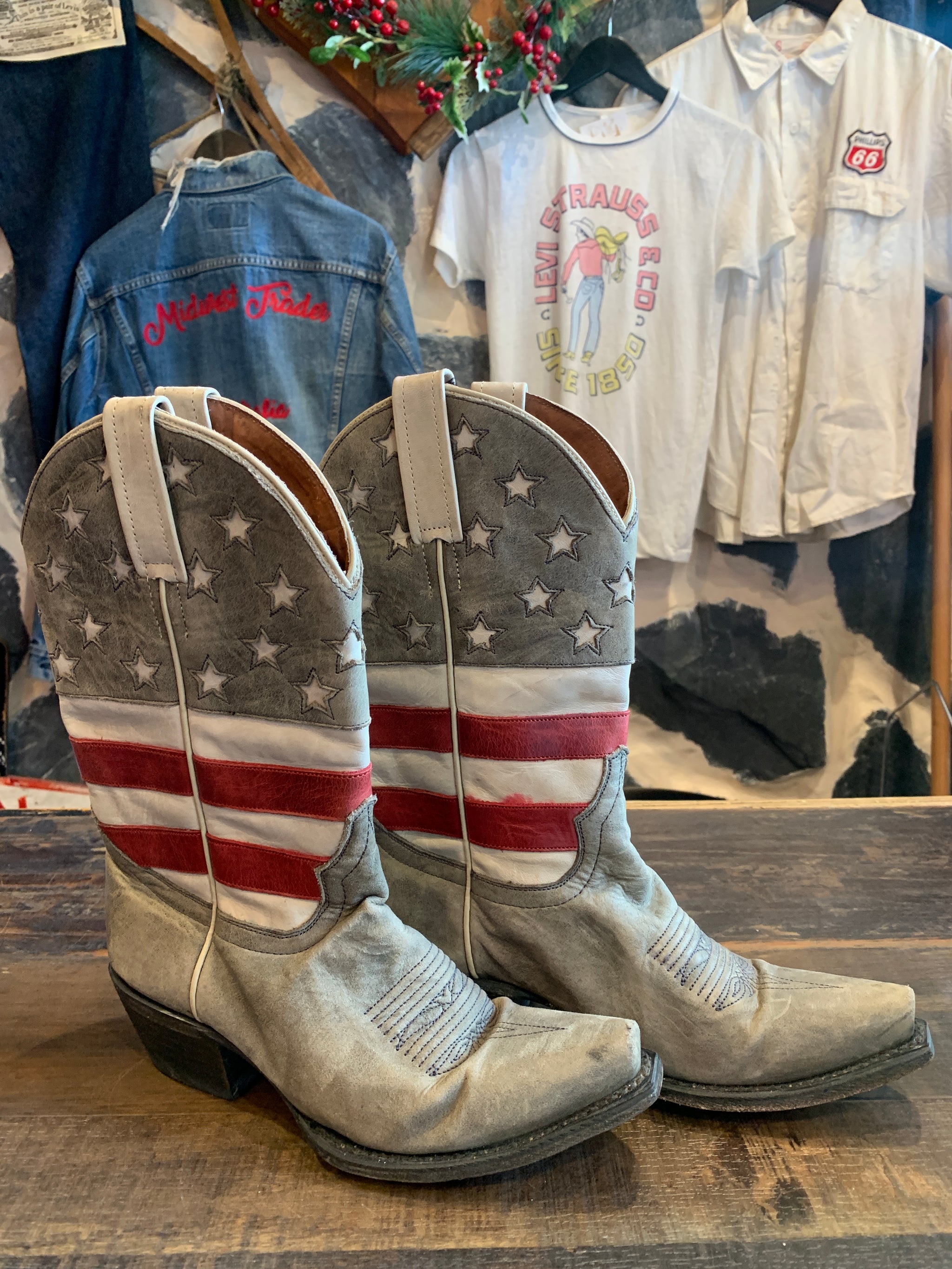 Vintage Cowboy Boots | Midwest Trader