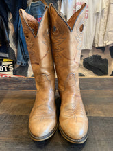 Load image into Gallery viewer, Vintage Laredo Boots, 8d
