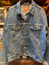 Load image into Gallery viewer, 4. Vintage Levis Trucket (Longer Cut), Large
