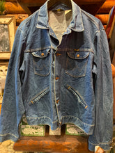 Load image into Gallery viewer, 9. Vintage Wrangler Circa 70&#39;s-80s Western Sanforized Jacket. Large
