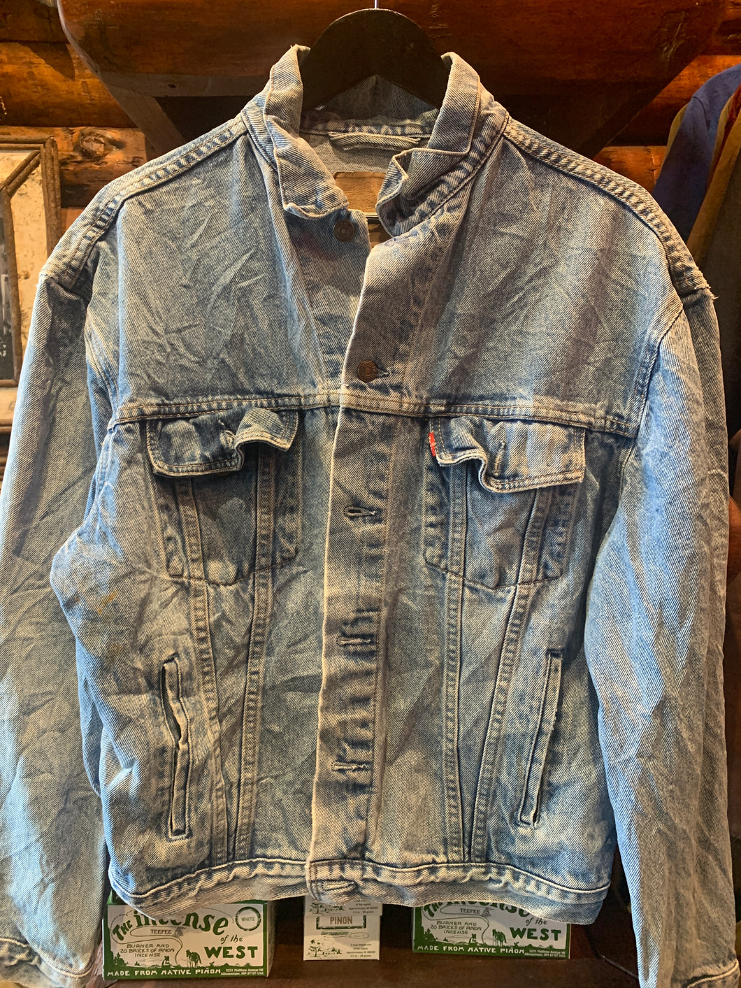 17. Levis 90s Slouchy Jacket, Large.