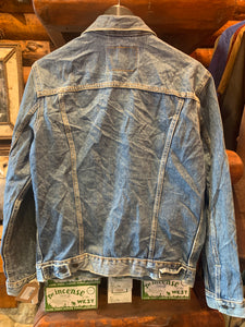 19. Vintage Levis Trucker Jacket, Medium.