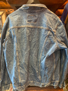 22. Vintage Levis Denim Jacket, XL