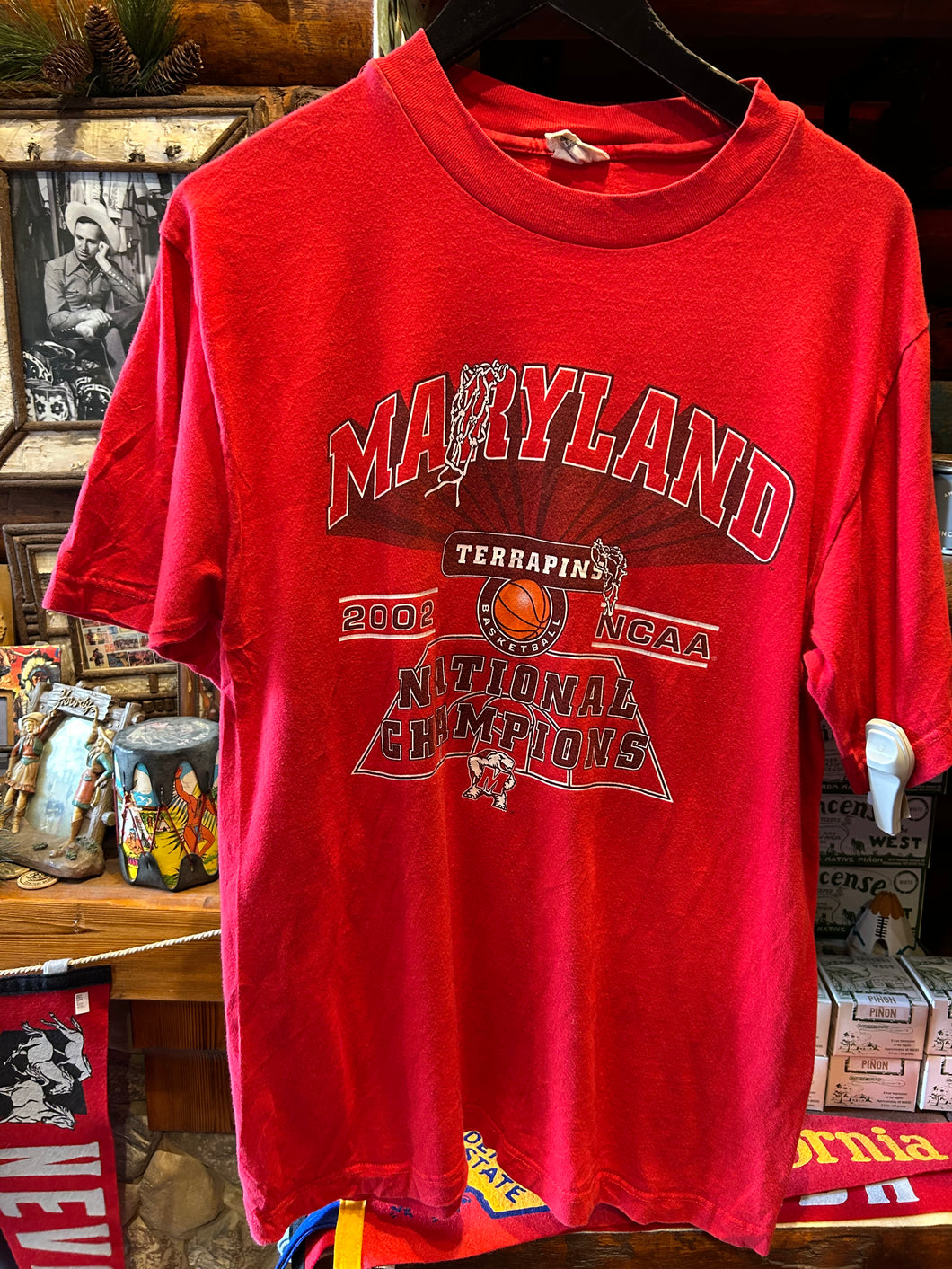 Vintage Maryland Basketball, Large